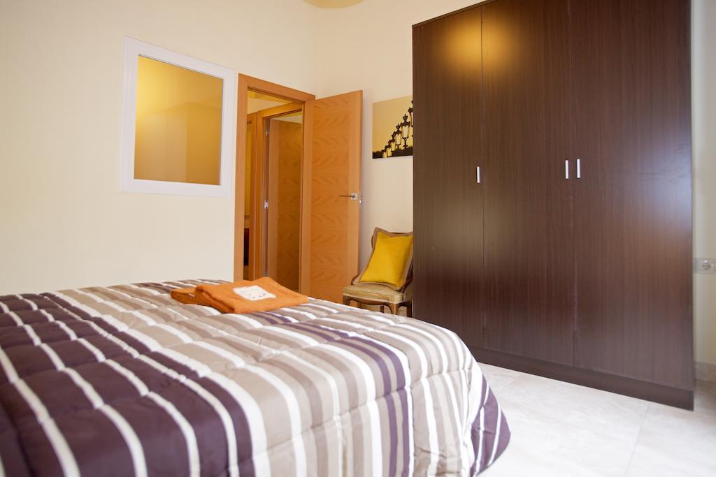 Bbarcelona Ramblas Apartment Exterior photo