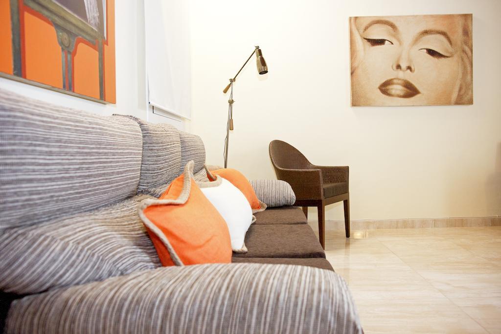 Bbarcelona Ramblas Apartment Exterior photo