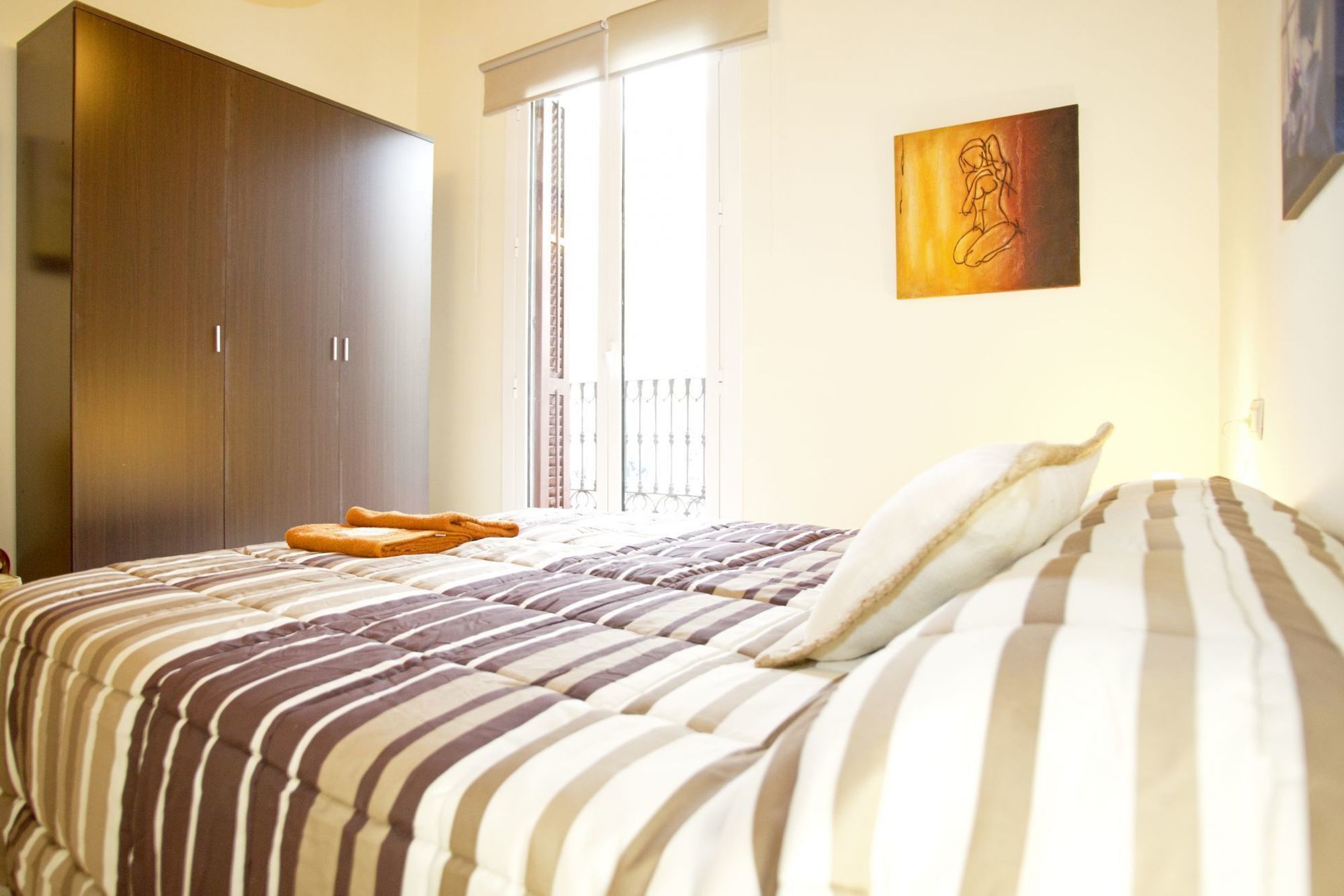 Bbarcelona Ramblas Apartment Exterior photo